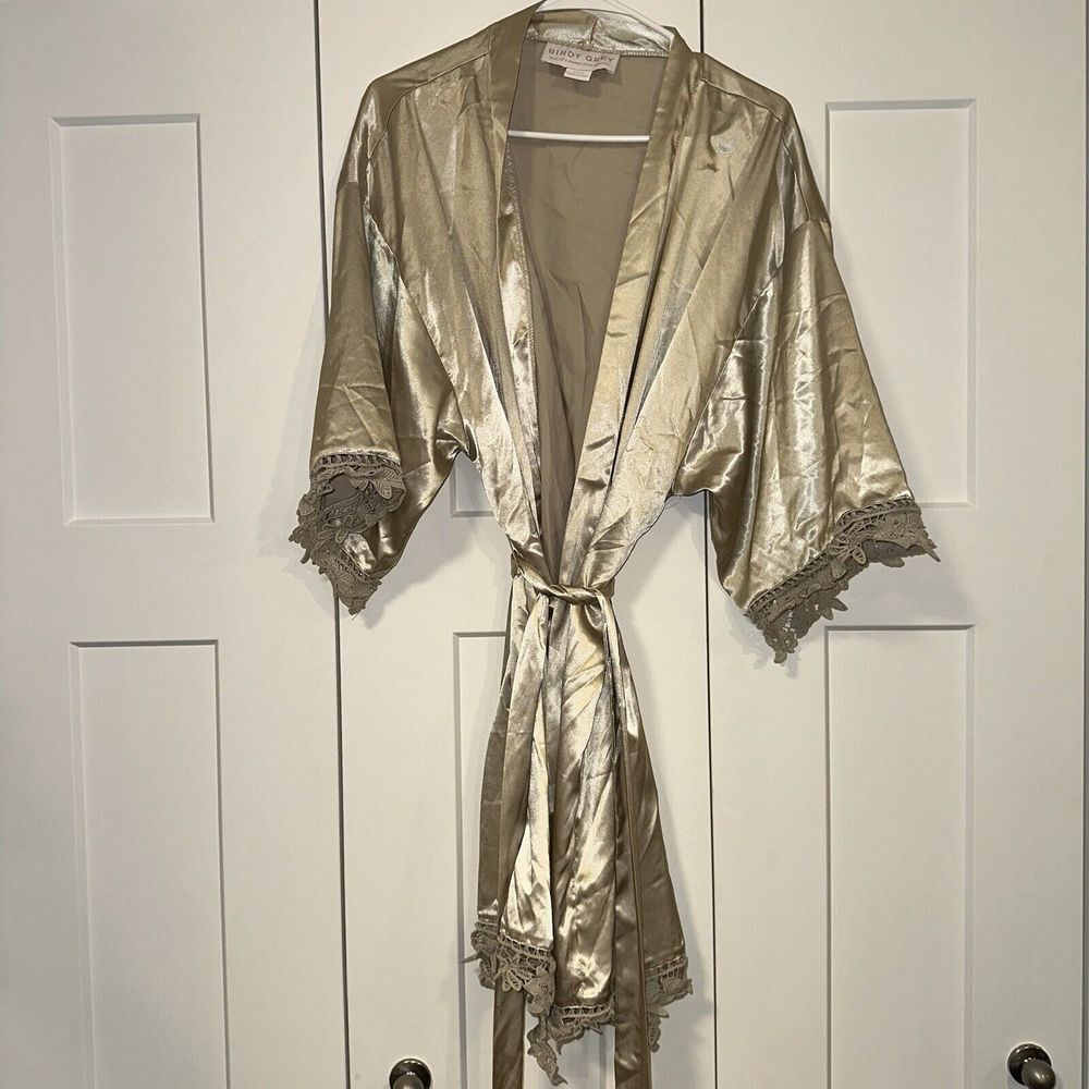 Birdy‎ Grey Claudine Lace Robe Shiny Satin Neutral Champagne Size XL/XXL - Picture 3 of 13